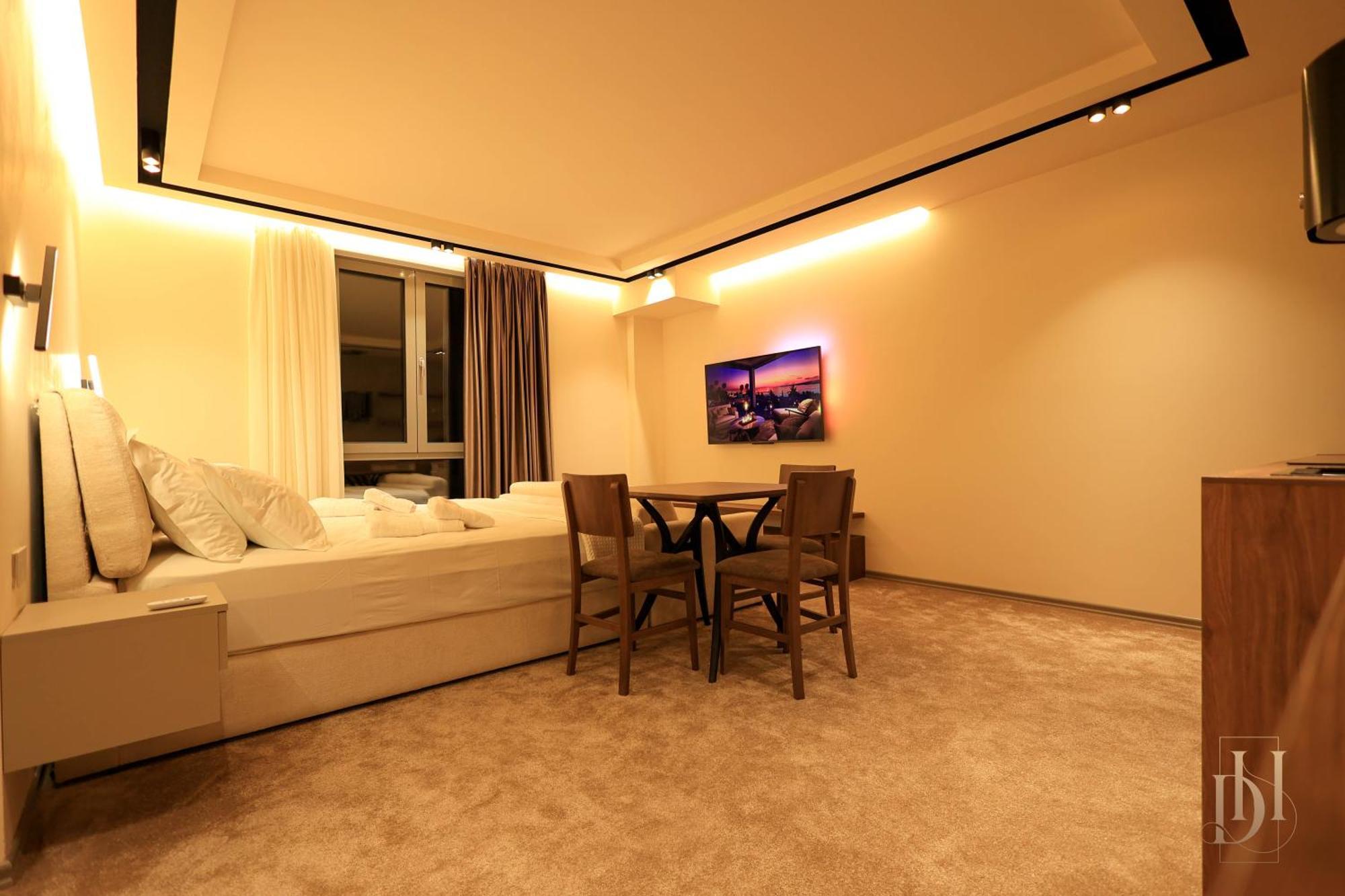 Deha Rooms & Apartments Tiranë Luaran gambar