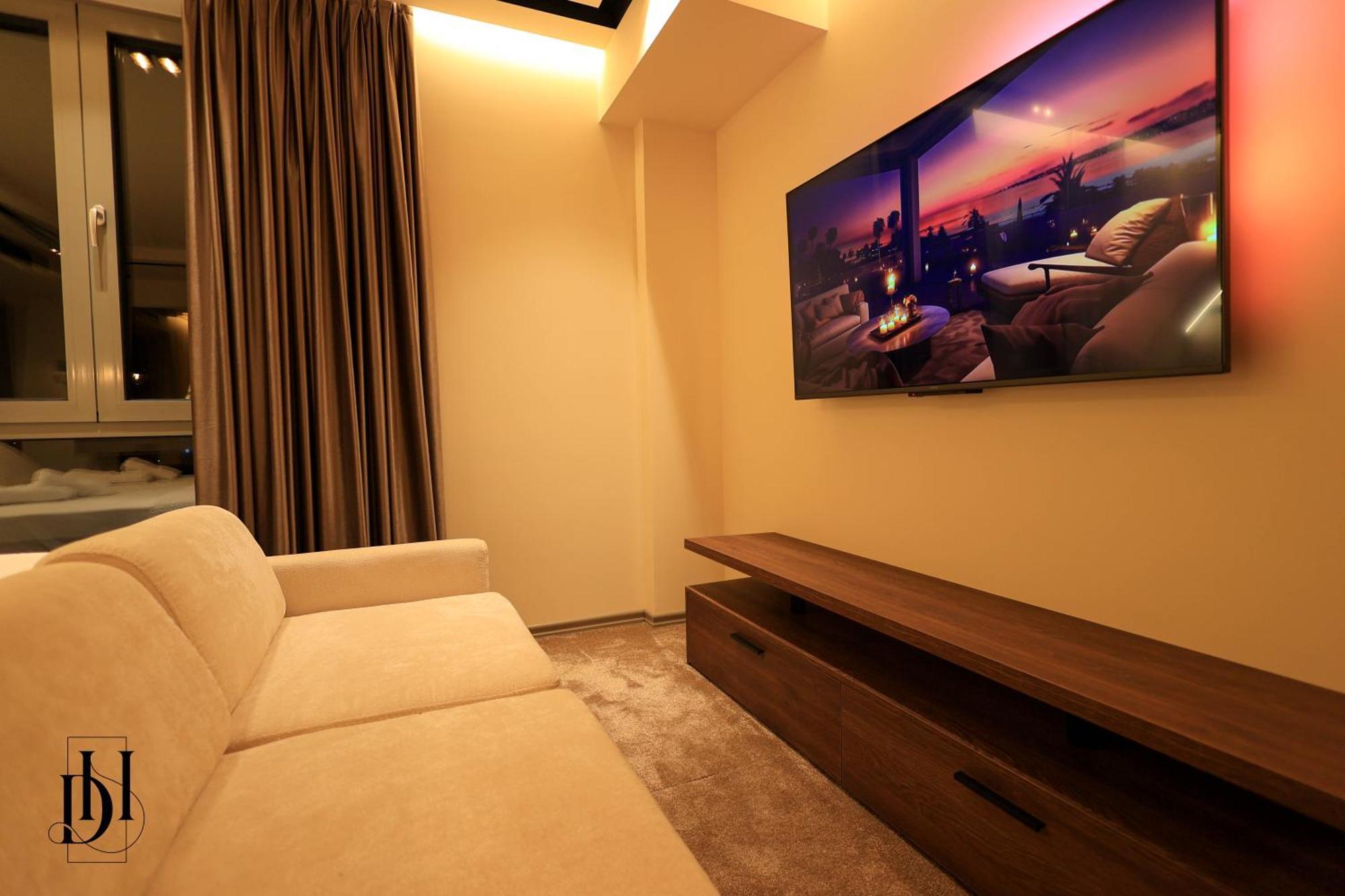 Deha Rooms & Apartments Tiranë Luaran gambar