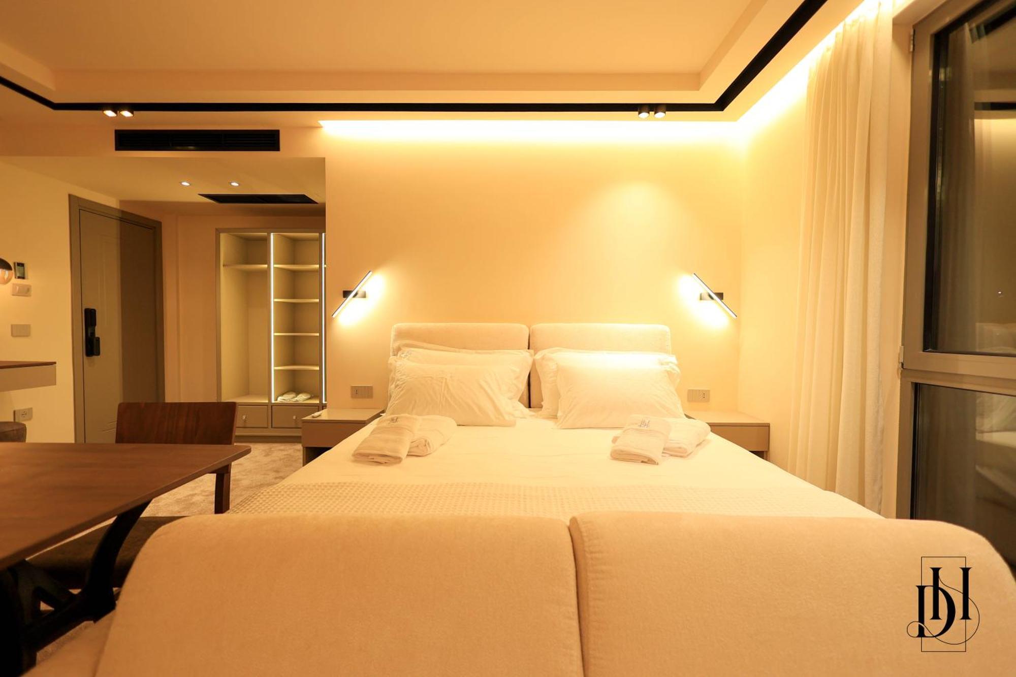 Deha Rooms & Apartments Tiranë Luaran gambar