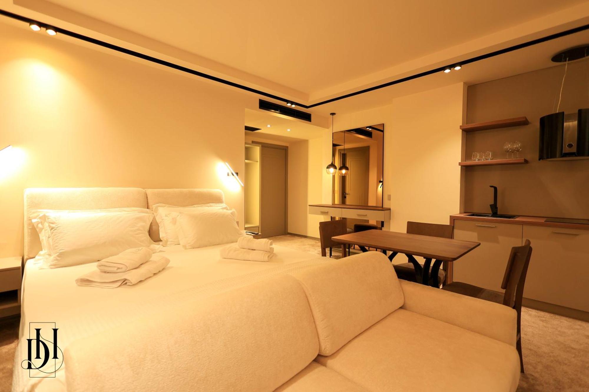 Deha Rooms & Apartments Tiranë Luaran gambar