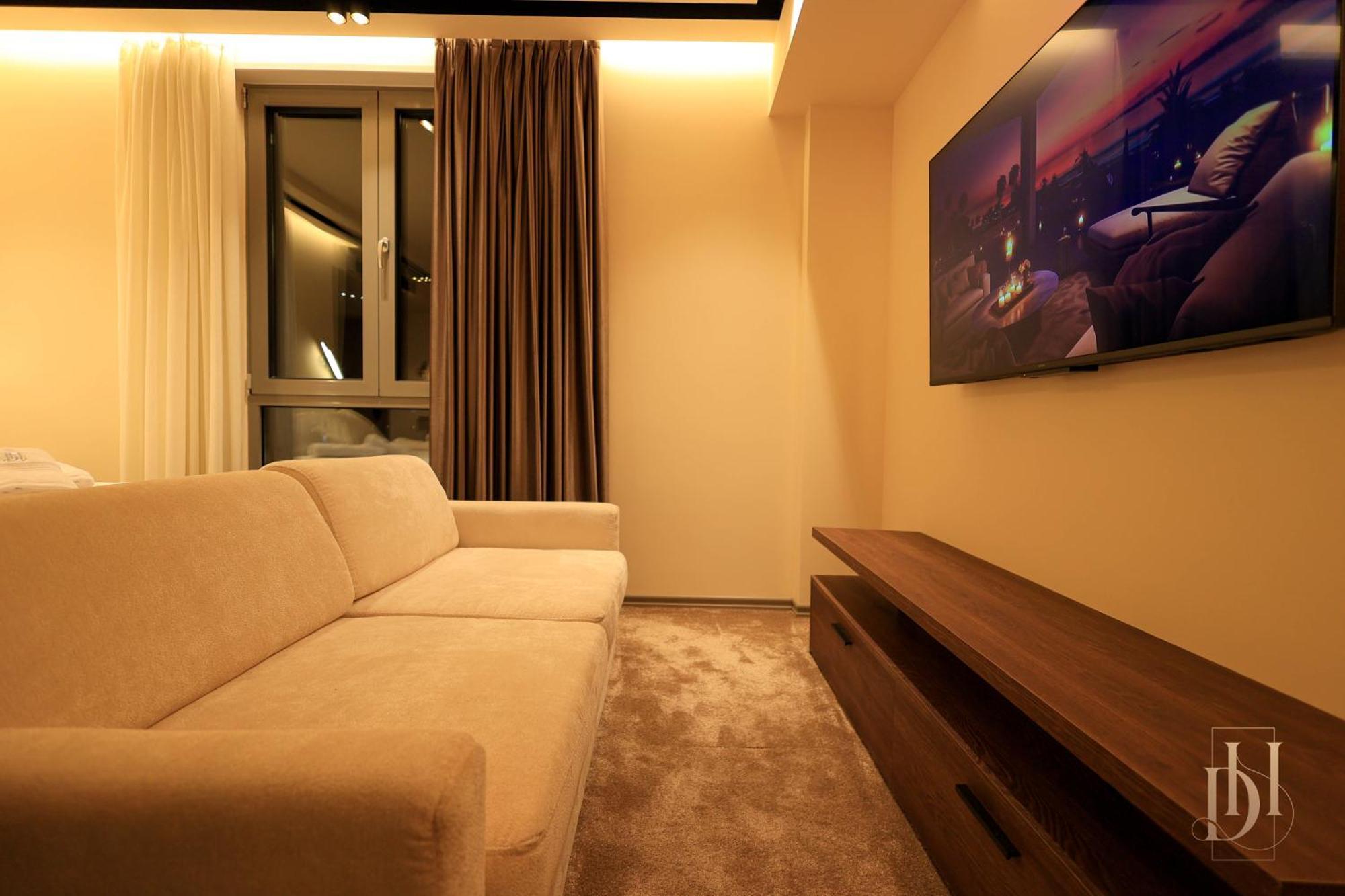Deha Rooms & Apartments Tiranë Luaran gambar