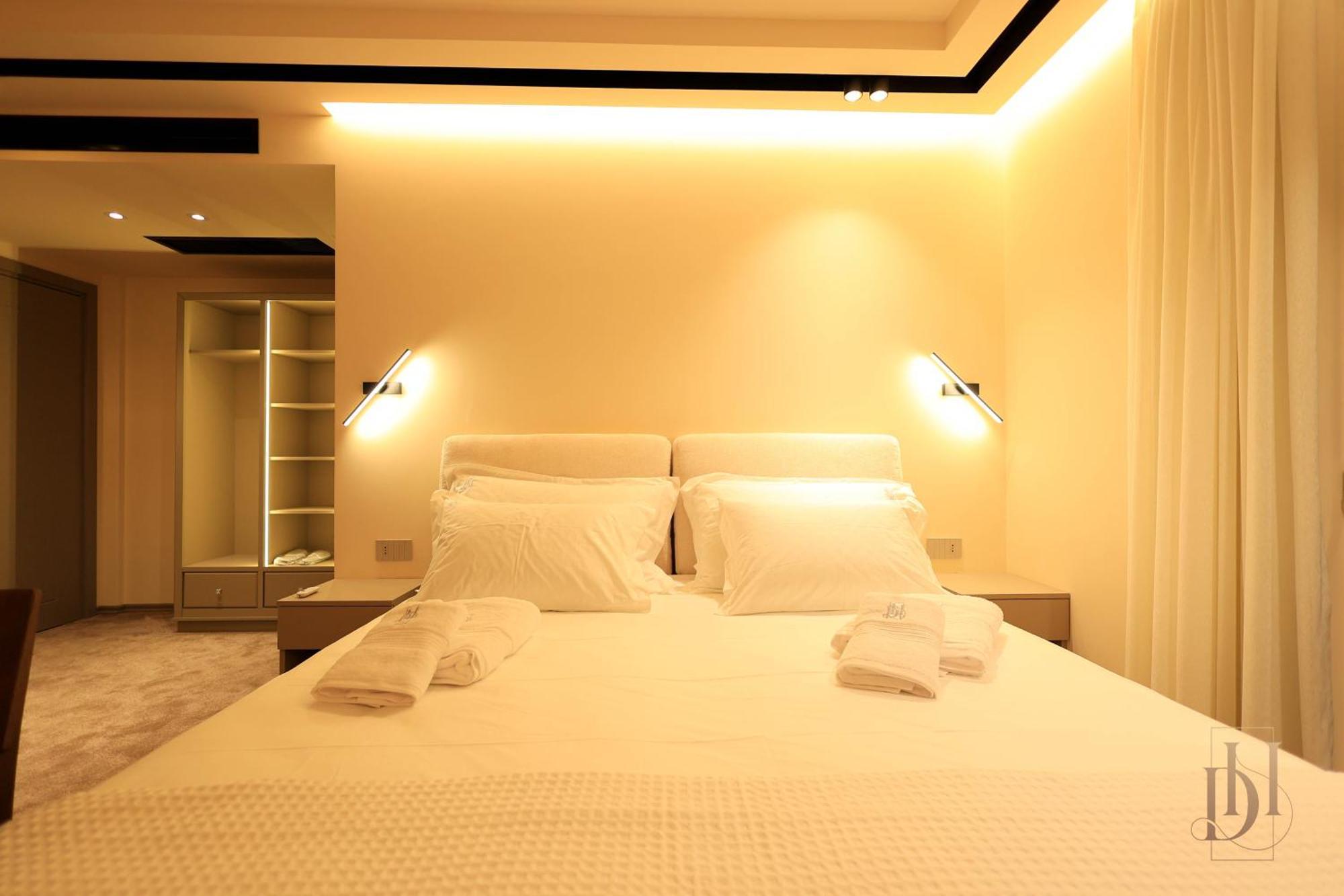 Deha Rooms & Apartments Tiranë Luaran gambar