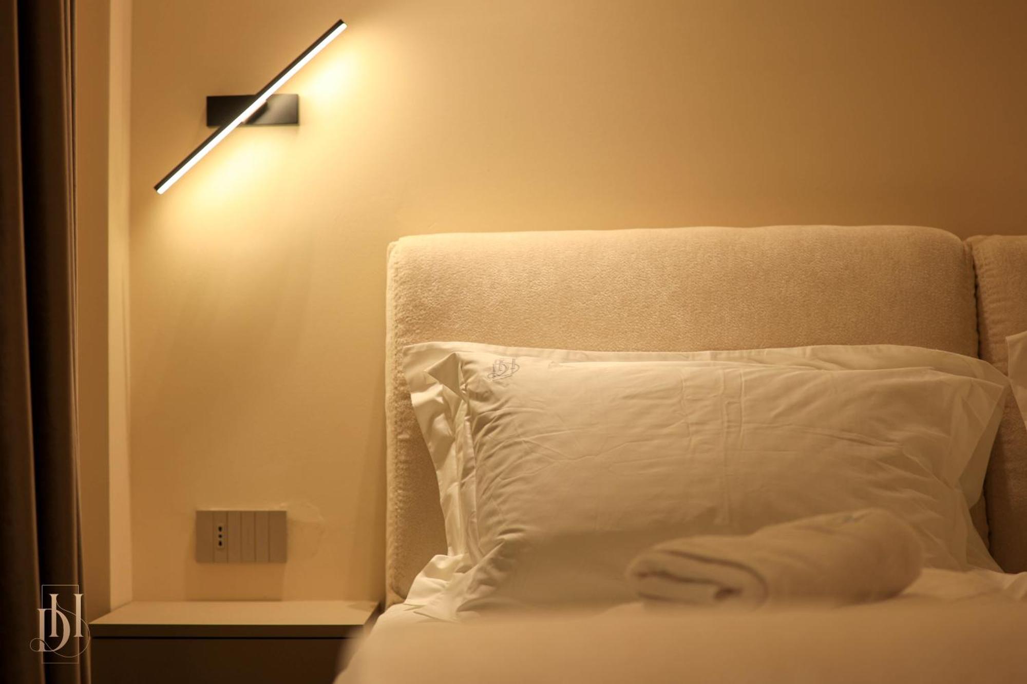 Deha Rooms & Apartments Tiranë Luaran gambar